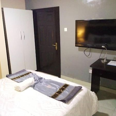 Primal Aparthotel Ikoyi Lagos Buitenkant foto