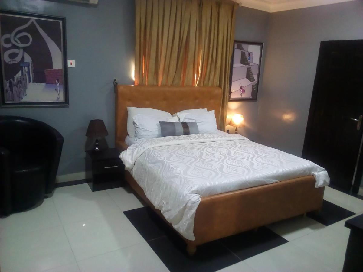 Primal Aparthotel Ikoyi Lagos Buitenkant foto