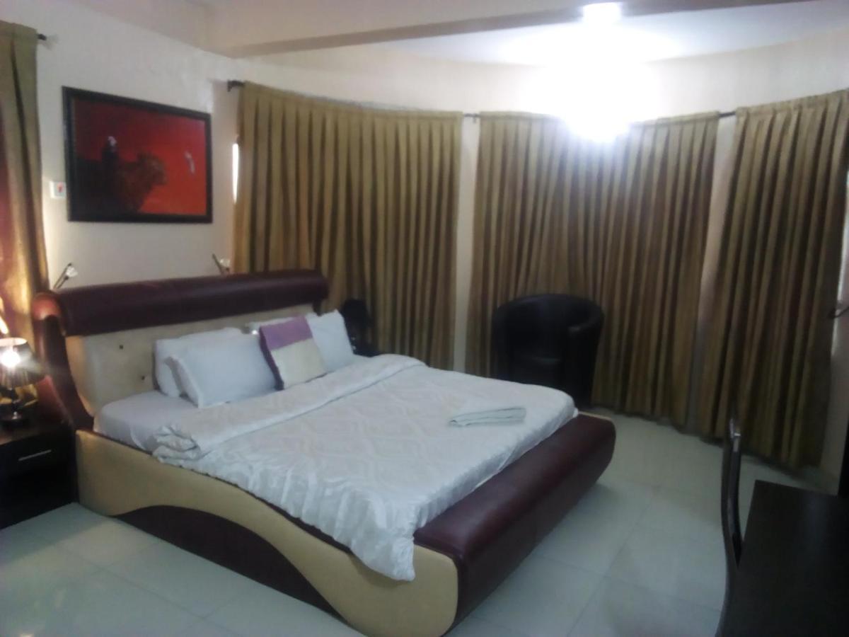 Primal Aparthotel Ikoyi Lagos Buitenkant foto