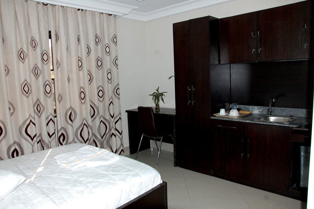 Primal Aparthotel Ikoyi Lagos Buitenkant foto