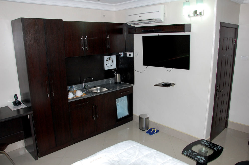 Primal Aparthotel Ikoyi Lagos Buitenkant foto