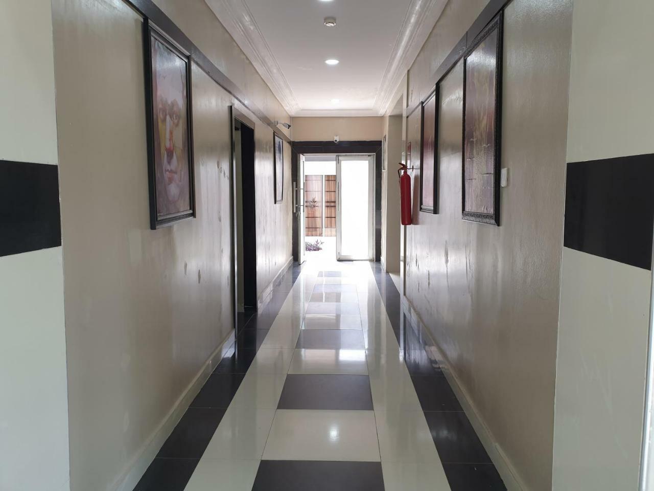 Primal Aparthotel Ikoyi Lagos Buitenkant foto