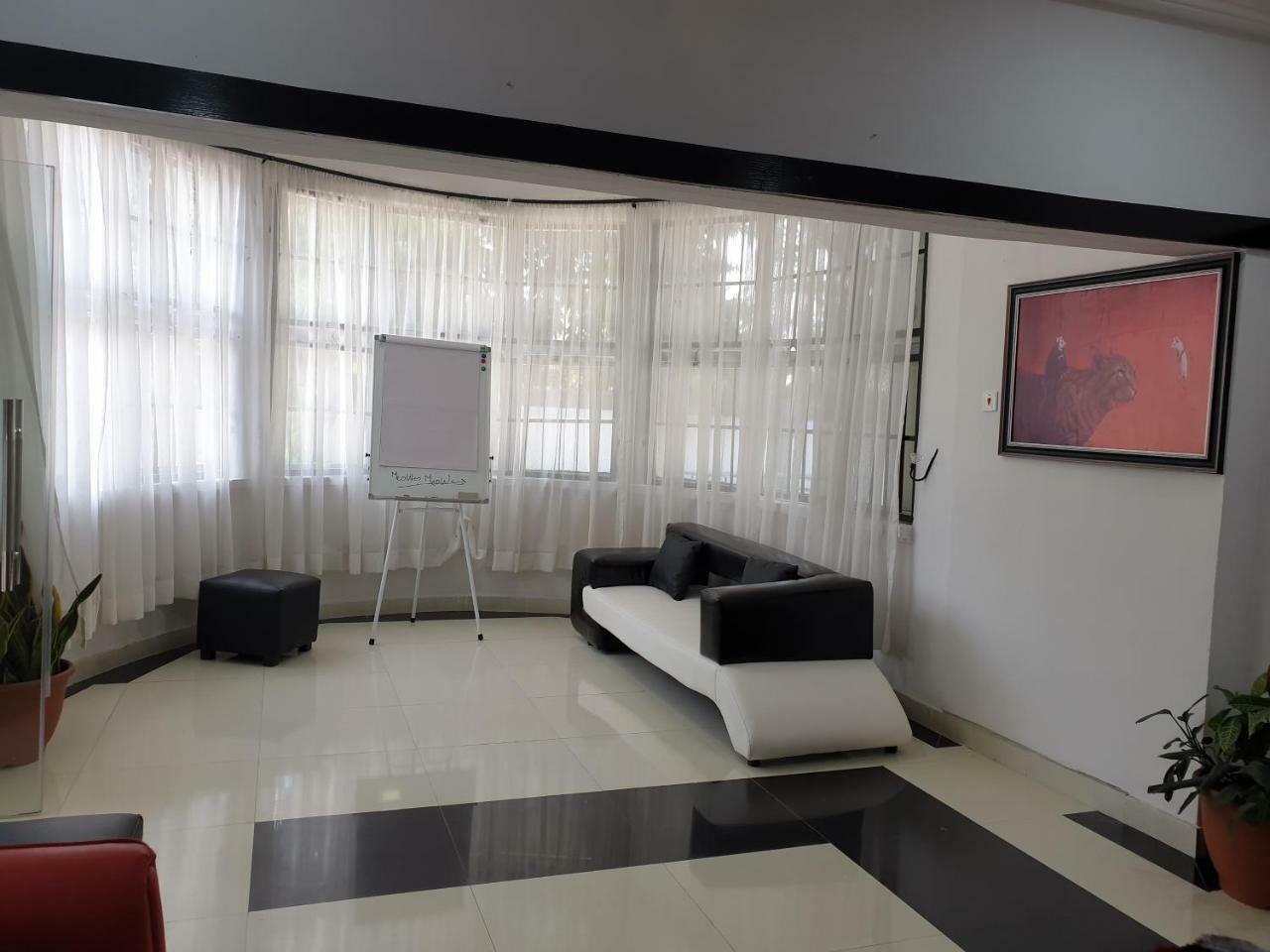Primal Aparthotel Ikoyi Lagos Buitenkant foto